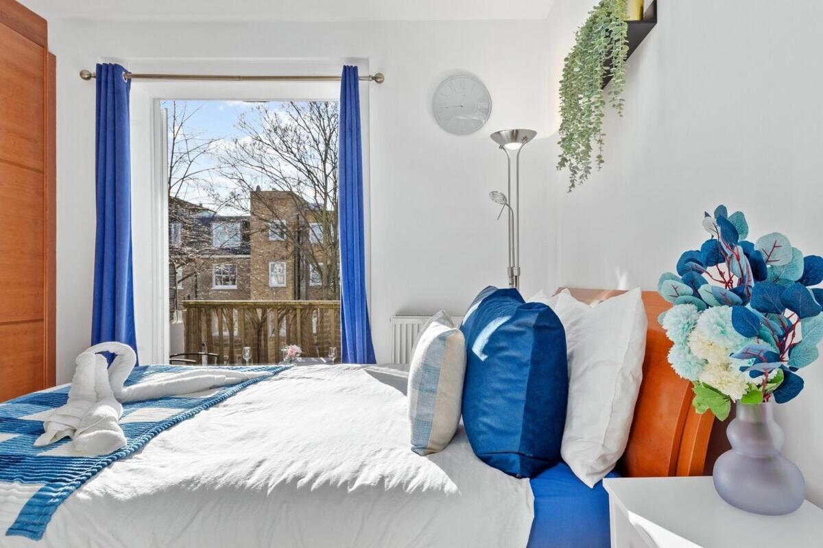 Balcony Blue Theme 1 Bedroom Central London Luxury Flat Near Hyde Park! Accommodates Up To 6! Double Sofa Bed And Next To Station! Ngoại thất bức ảnh