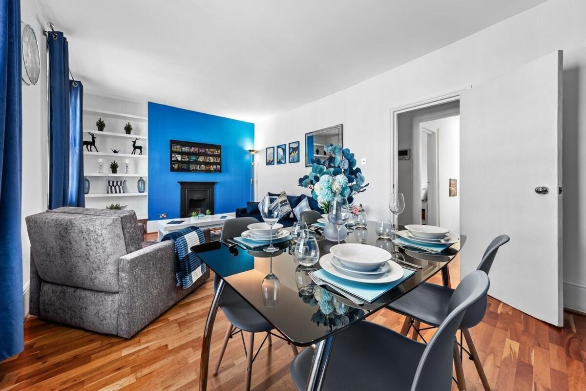 Balcony Blue Theme 1 Bedroom Central London Luxury Flat Near Hyde Park! Accommodates Up To 6! Double Sofa Bed And Next To Station! Ngoại thất bức ảnh